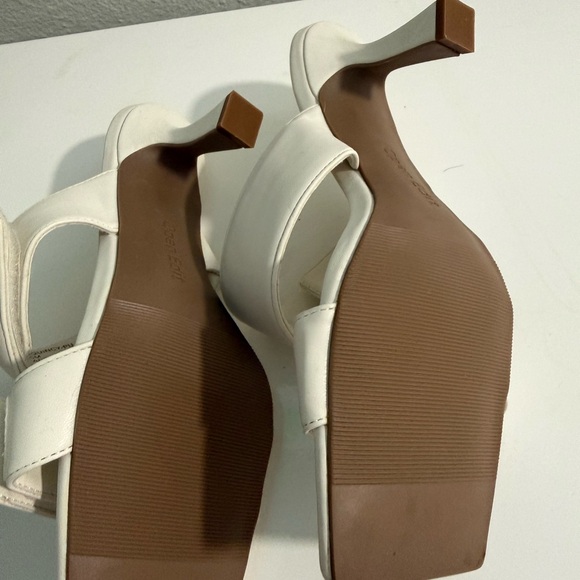 Open edit white  Double-Strap Square Toe Mid-Heel Mule - Picture 6 of 8